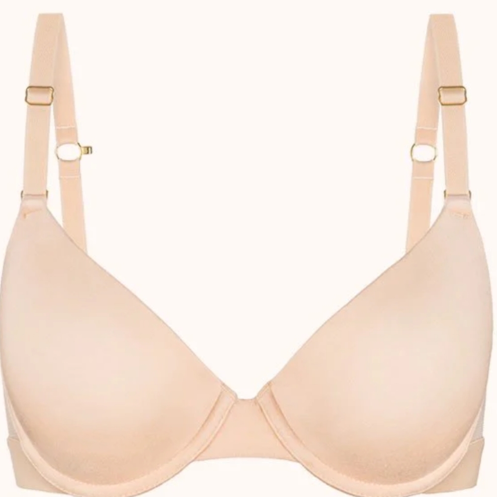 NWOT Lively MVP T Shirt Bra.